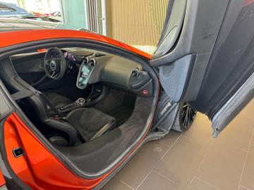 2016 Mclaren 570GT — миниатюра 15