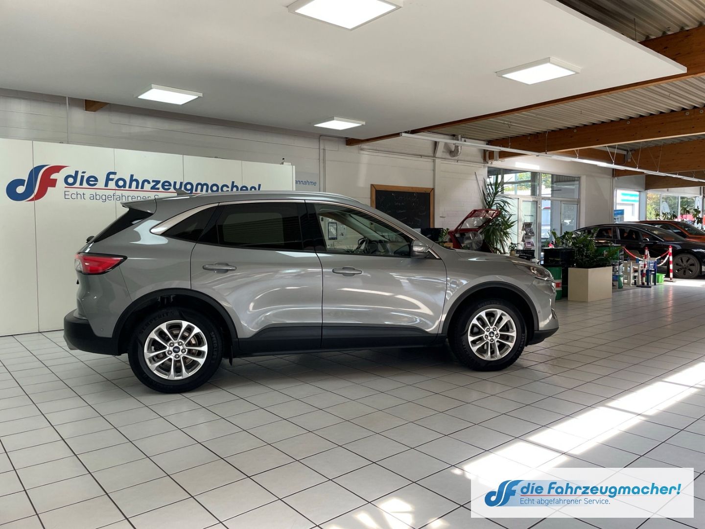 Fahrzeugabbildung Ford Kuga Titanium X 2.0*EXPORT HUD Navi Digitales Co