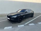 BMW 760i - - BMW 760: Schwarz