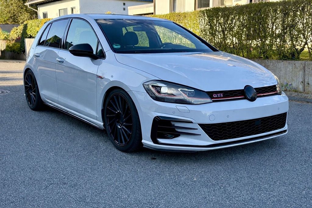 Image of Volkswagen Golf