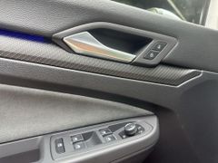 VW Golf R Variant 4Motion 320 PS  IQ.Light