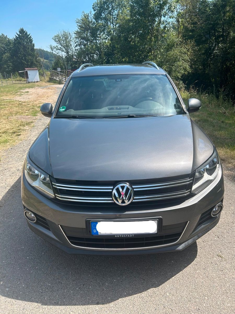 VW Tiguan 2.0 TDI SCR 81 BMT LOUNGE Sport &amp; Sty...