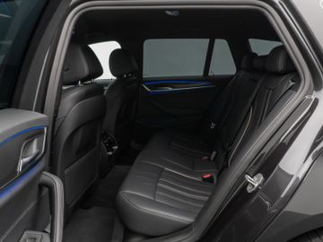Fahrzeugabbildung BMW 520d M Sport Kamera DAB HiFi Stop&Go Komfort