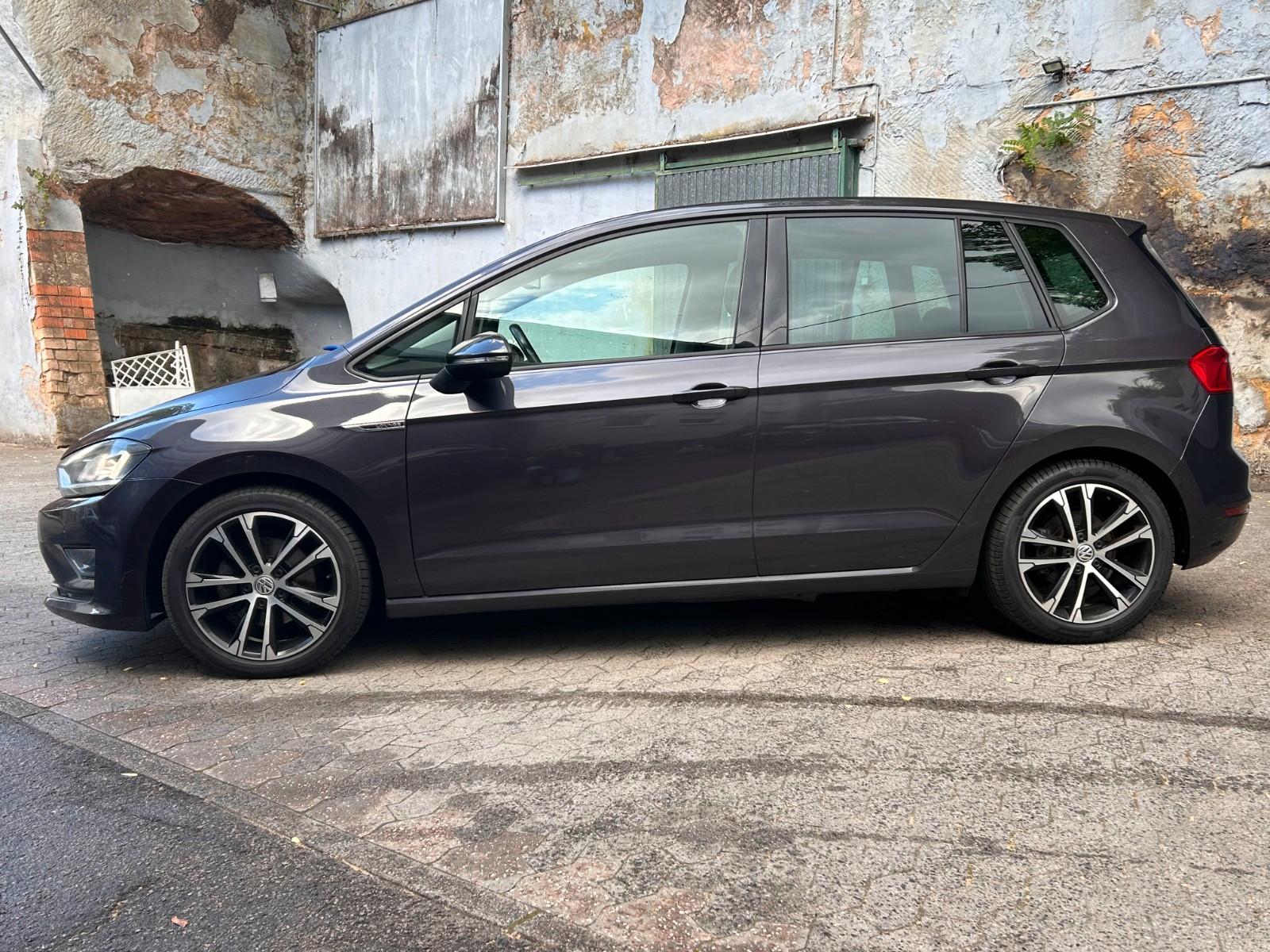 Volkswagen Golf Sportsvan VII Lounge 1.Hand*Panorama*