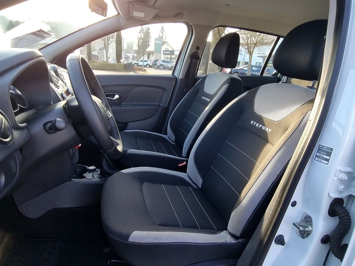 Fahrzeugabbildung Dacia Sandero Deal Stepway TCe 100 ECO-G