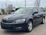 Skoda Octavia Combi Elegance Automatik/Tempomat/AHK - Skoda Octavia: Kombi, Elegance