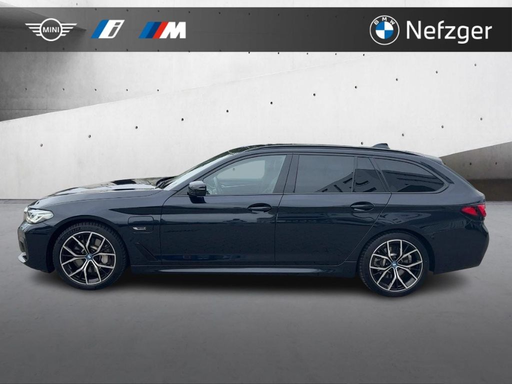 BMW 530 e xDrive Touring M-Sport HUD Pano H K Laser foto 2