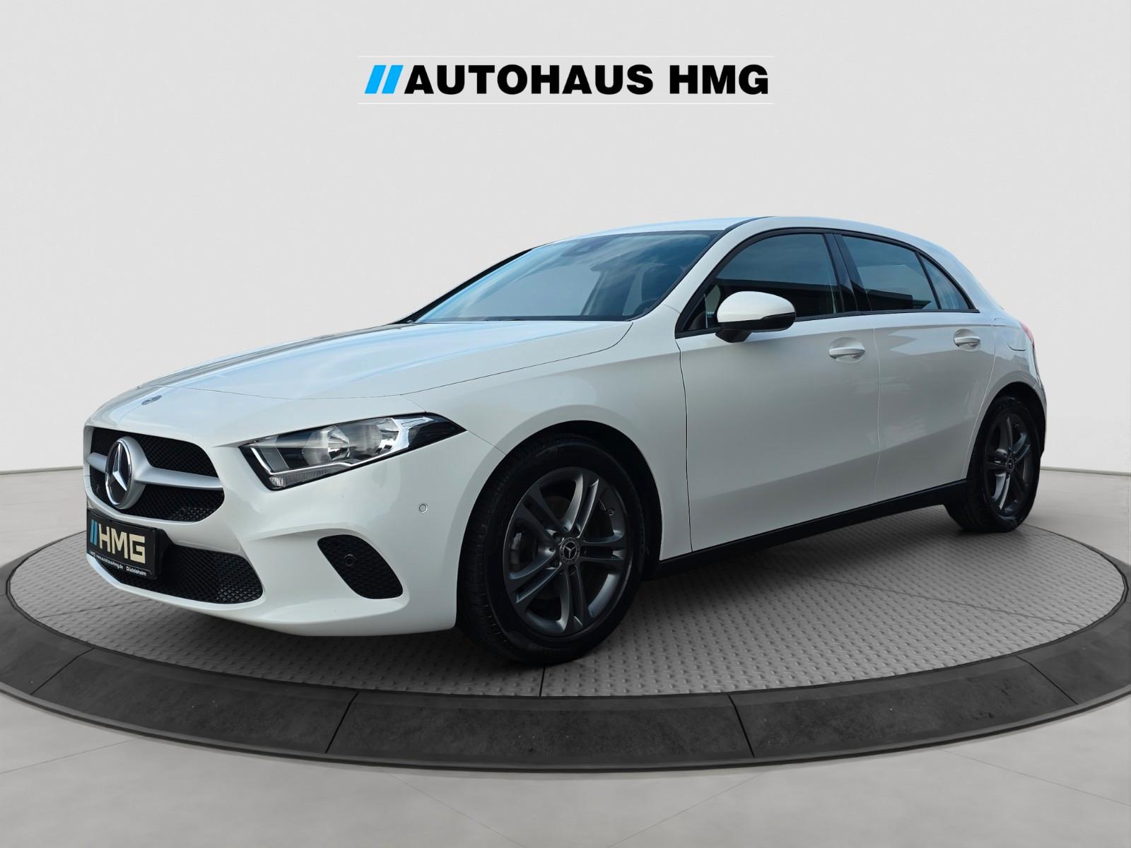 Mercedes-Benz A 180 7G-DCT *1.HAND*WIDE*NAVI*KAMERA*SHZ*PDC*
