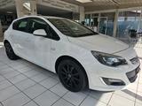 Opel Astra J Lim. 5-trg. Fun - Opel Astra: Kleinwagen