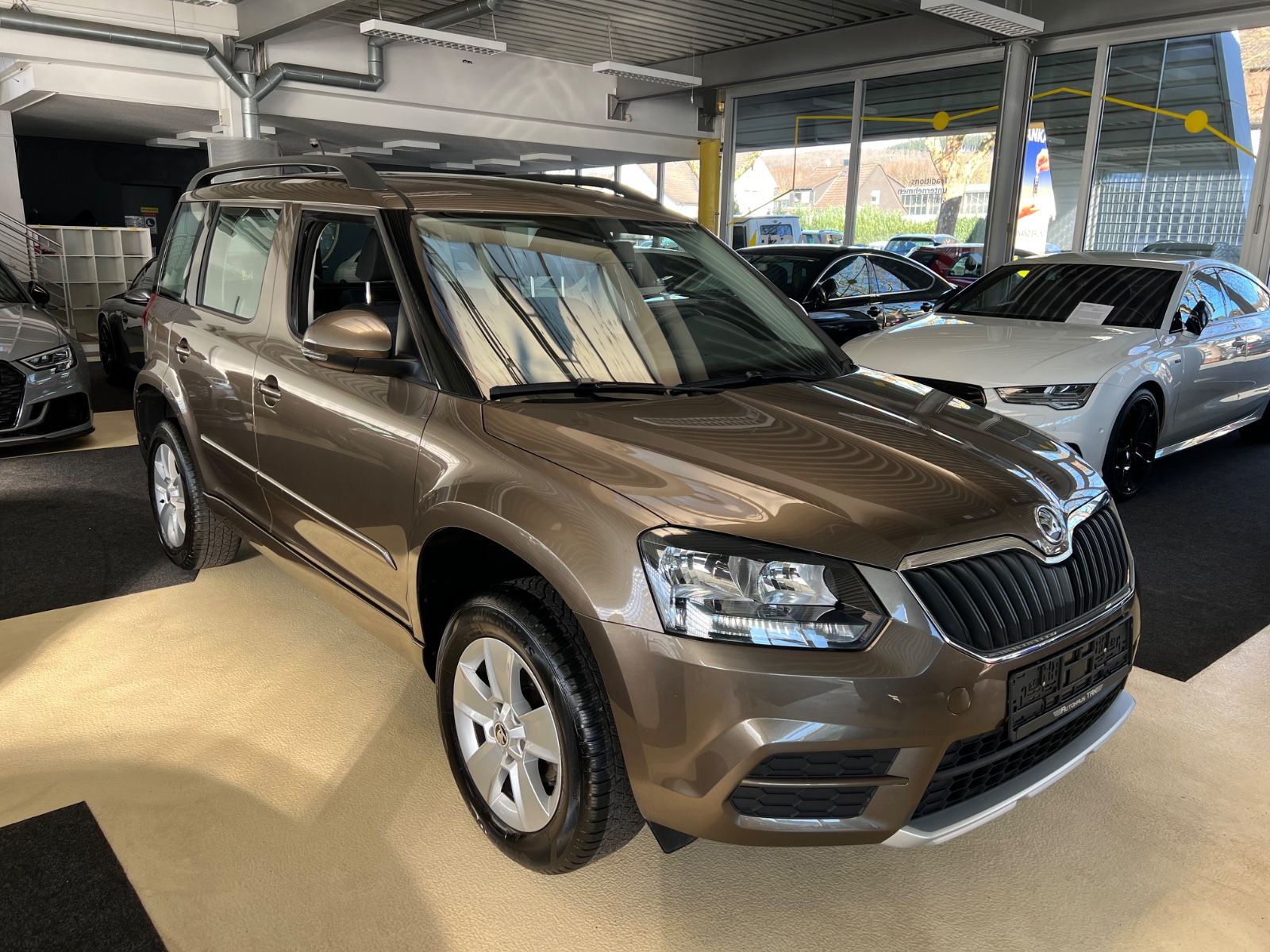 Fahrzeugabbildung SKODA Yeti Active * 1.HAND * NUR 44.800KM *