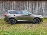 Mitsubishi Outlander 2.2 DI-D Edition 100+ 4WD Automati... - Mitsubishi Outlander Edition mit Diesel-Antrieb