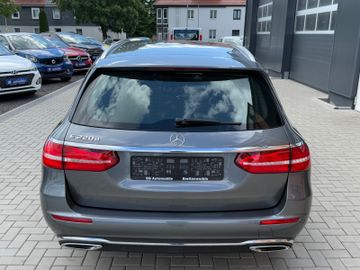 Mercedes E 220 - 4