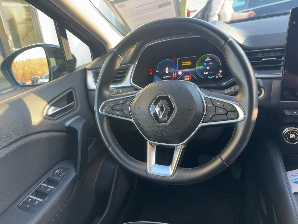 Fahrzeugabbildung Renault Captur INTENS Plug-in 160 AHK