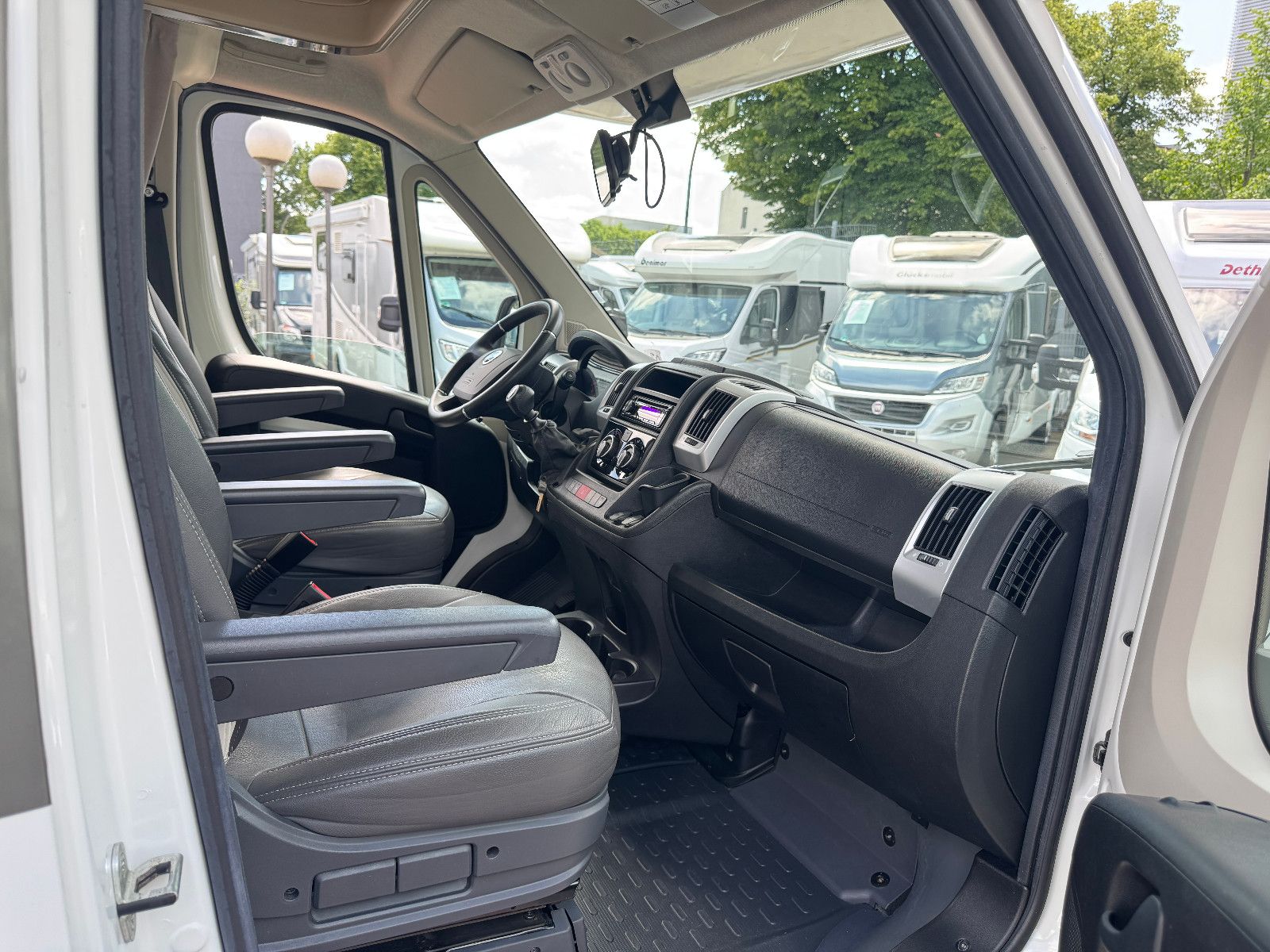 Fahrzeugabbildung Chausson Alkoven C714 GA VIP M20 FIAT DUCATO MAXI SOLAR