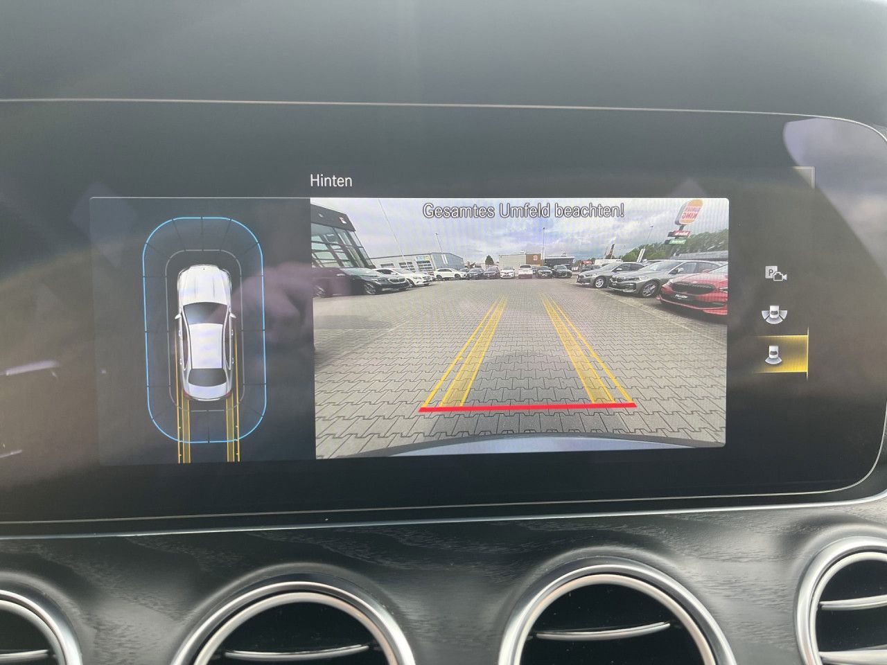 Mercedes-Benz AMG Distr LED Burmester Pano RFK 19 SHZ v. h foto 18