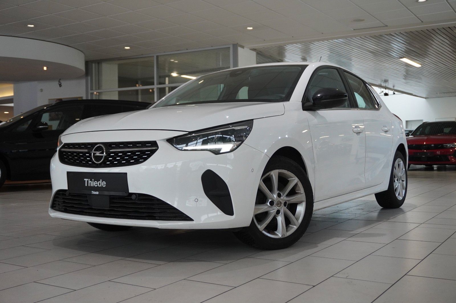 Fahrzeugabbildung Opel Corsa F 1.2T ELEGANCE NAVI/LED/KAMERA/SPORT/DAB+