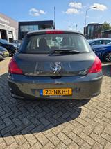 Peugeot 308 1.6 VTi Sublime - Peugeot 308 mit Benzin-Antrieb: Limousine, 1.6
