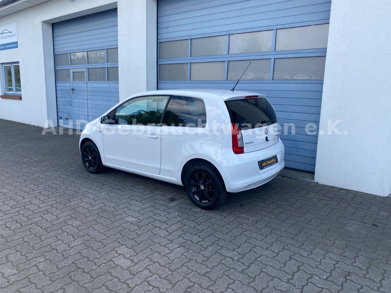 Fahrzeugabbildung SKODA Citigo Elegance Navi SHZ PDC Tempomat Alufelgen