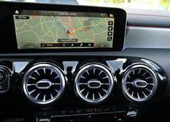 MERCEDES-BENZ CLA 220 AMG Line Leder Navi Autom. Cam LED