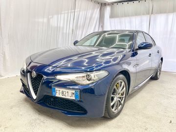 Alfa-Romeo Giulia - 4