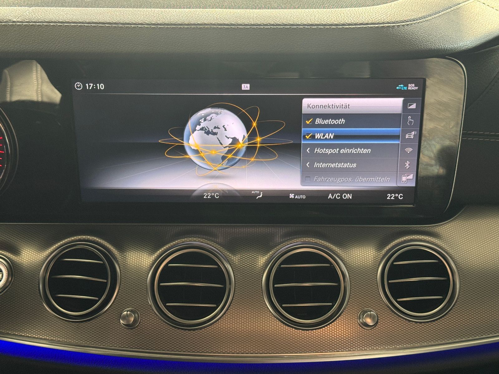 Fahrzeugabbildung Mercedes-Benz E 250 T 9GT 2X AMG LINE DISTRONIC MEMORY 20 ZOLL