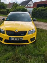 Skoda Octavia 2.0 TSI DSG RS RS - Skoda Octavia mit Benzin-Antrieb: Limousine, Automatik