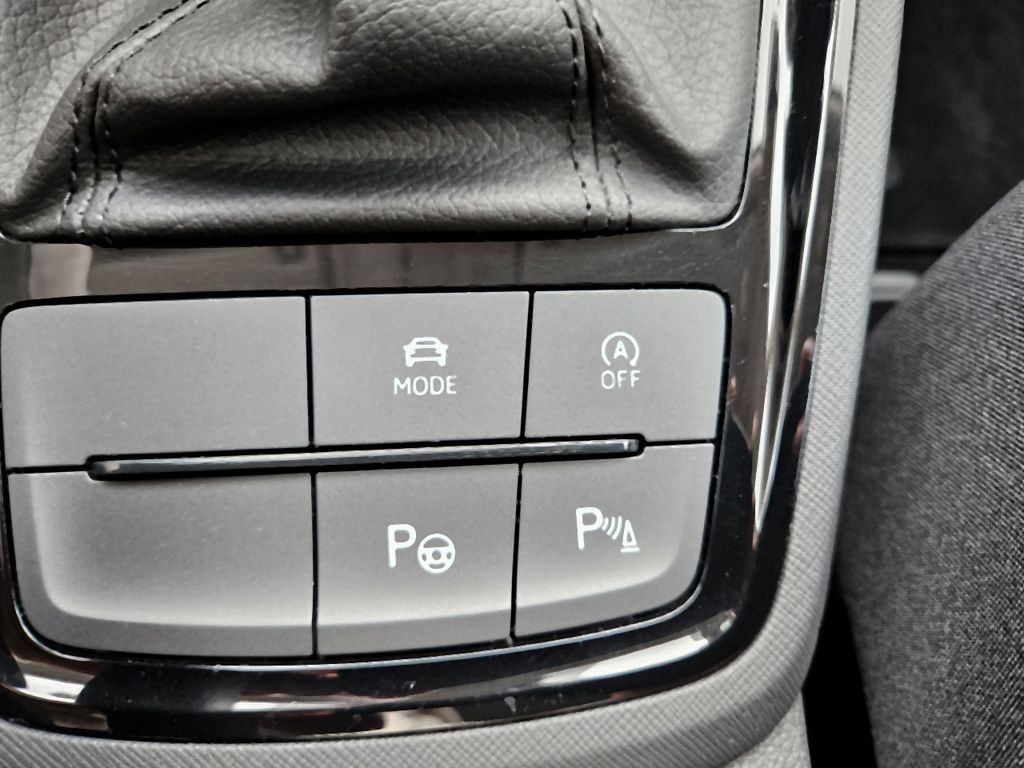 SKODA Scala Selection AHK Matrix NAVI PLA DWA BLT 5J G SKODA Scala Selection AHK Matrix NAVI PLA DWA BLT 5J G