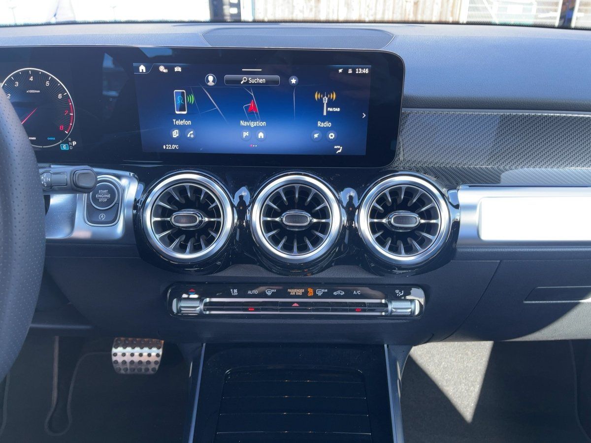Fahrzeugabbildung Mercedes-Benz GLB 250 4M AMG/Night/Kamera/AHK