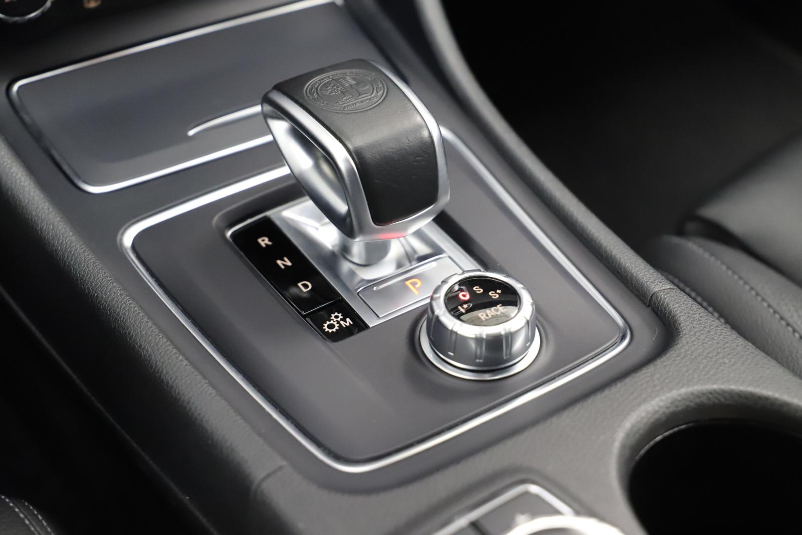 Mercedes-Benz A 45 AMG 381PS 4Matic Carplay Memory Pano PAGA