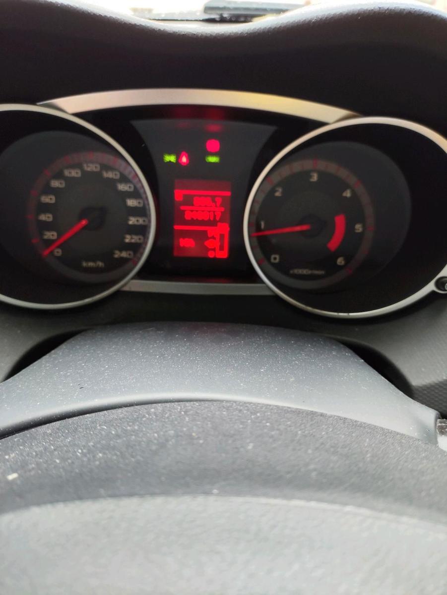 Peugeot 4007 2008 — photo 13