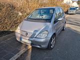 Mercedes-Benz A 190 ELEGANCE Elegance - Mercedes-Benz A 190: Elegance