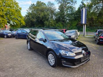 Volkswagen Golf - 1