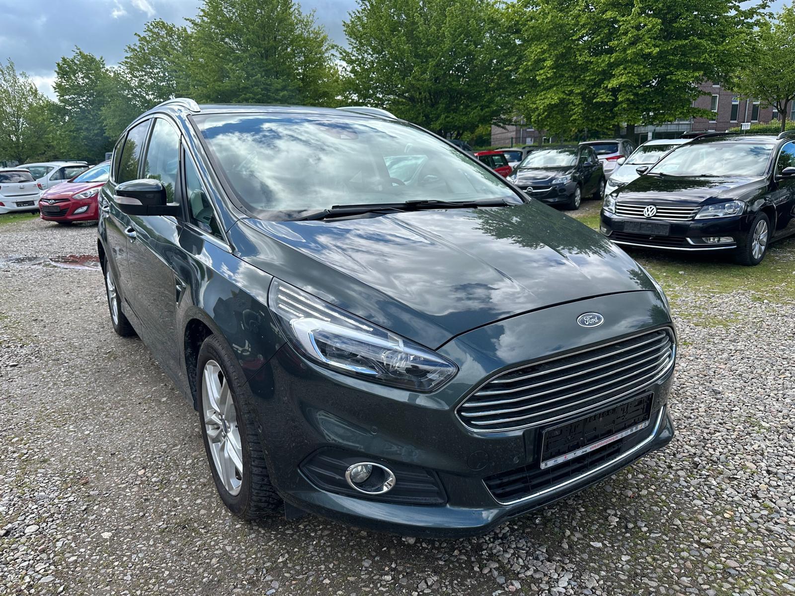 Ford S-MAX Titanium 1.5 EcoBoost 7 Sitzer