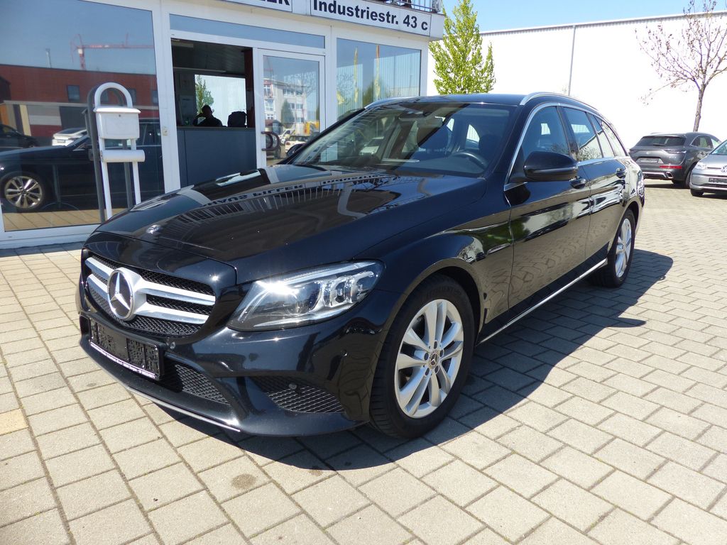 Image of Mercedes-Benz C 200