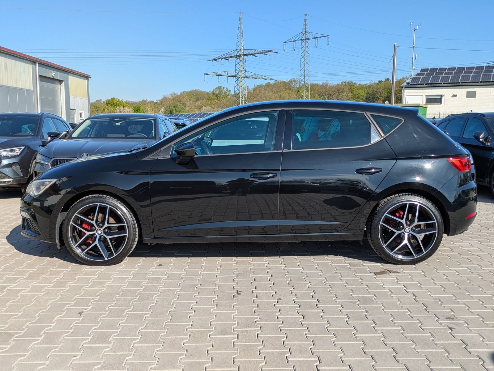Fahrzeugabbildung SEAT Leon 1.4 TSI FR SCHIEBE-GLAS*KAMERA*LED*DAB*TEMP