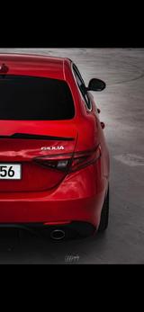 Alfa Romeo Giulia 2.0 Turbo 16V 206kW AT8-Q4 Veloce Veloce - Alfa Romeo Giulia in München