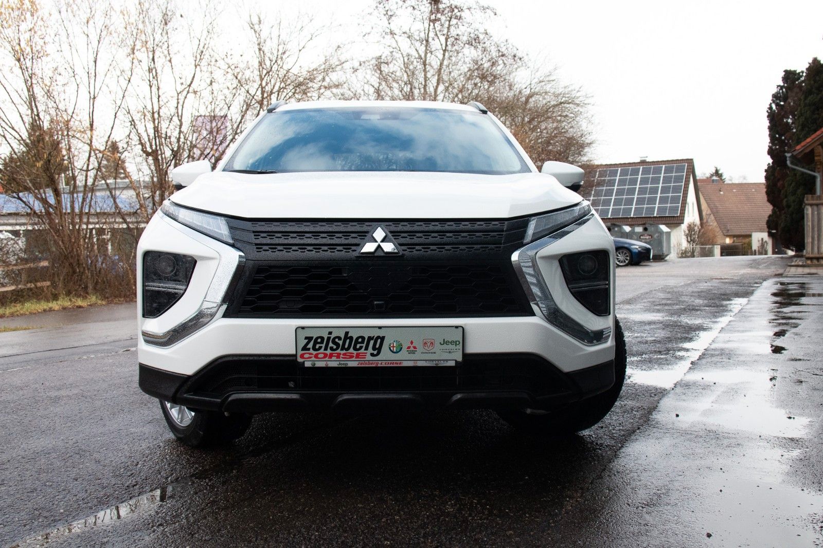 Fahrzeugabbildung Mitsubishi Eclipse Cross 2.4 Basis Plug in Hybrid 4WD Autom