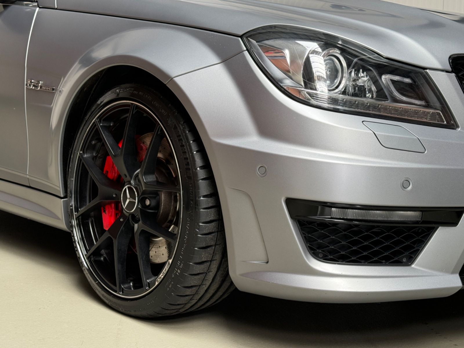 Fahrzeugabbildung Mercedes-Benz C 63 AMG T Edition 507