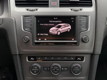 Volkswagen Golf - 11