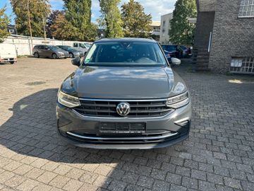 Volkswagen Tiguan - 3