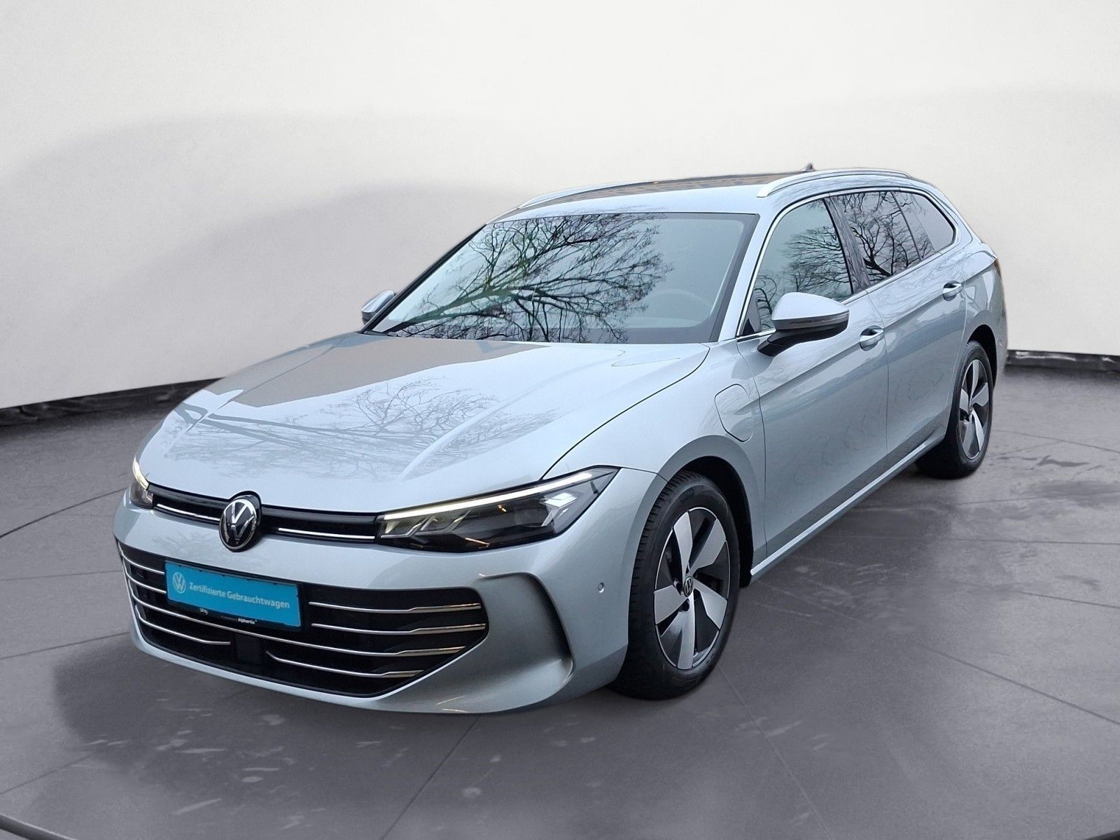 Volkswagen Passat - Bild 2