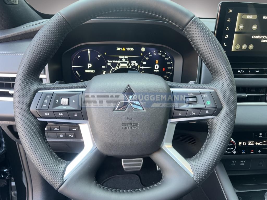 Mitsubishi Plug-in Hybrid Outlander TOP BLACK LUXURY MASSAG