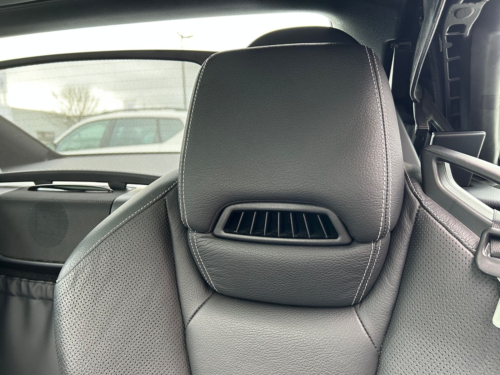 Fahrzeugabbildung Mercedes-Benz SLC 200 9G-Tronic AIRSCARF SHZ PANO NAVI