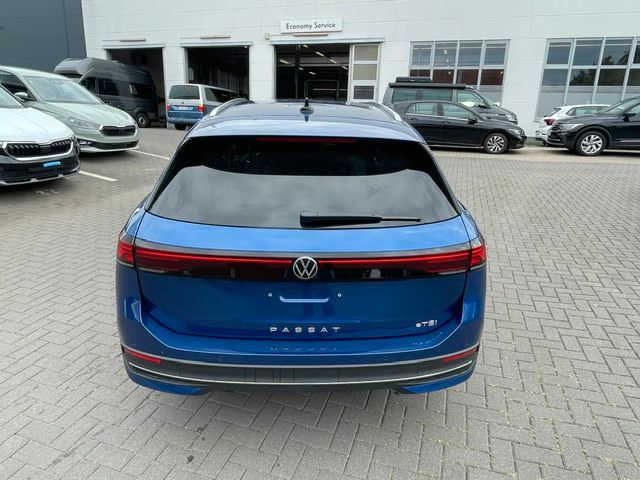 Volkswagen Passat Variant - Bild 6