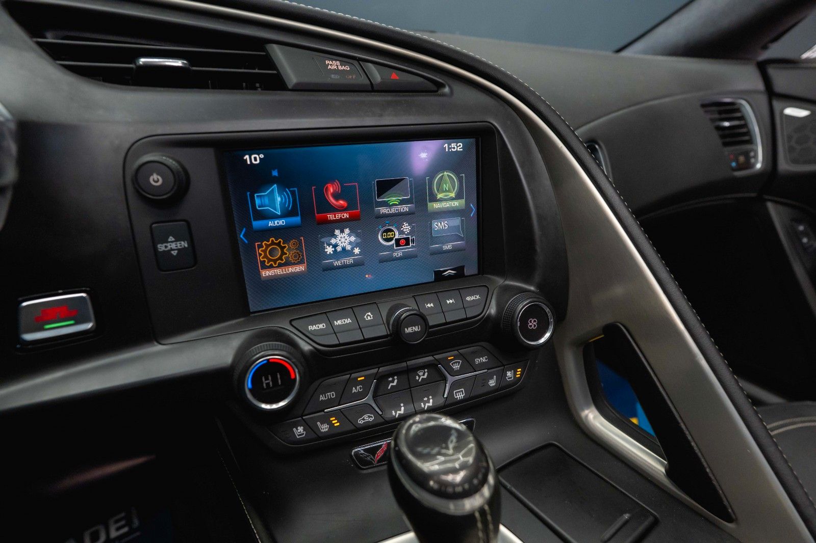 Fahrzeugabbildung Corvette C7 6.2 V8 Stingray 3LT Z06-Design Targa Perform.