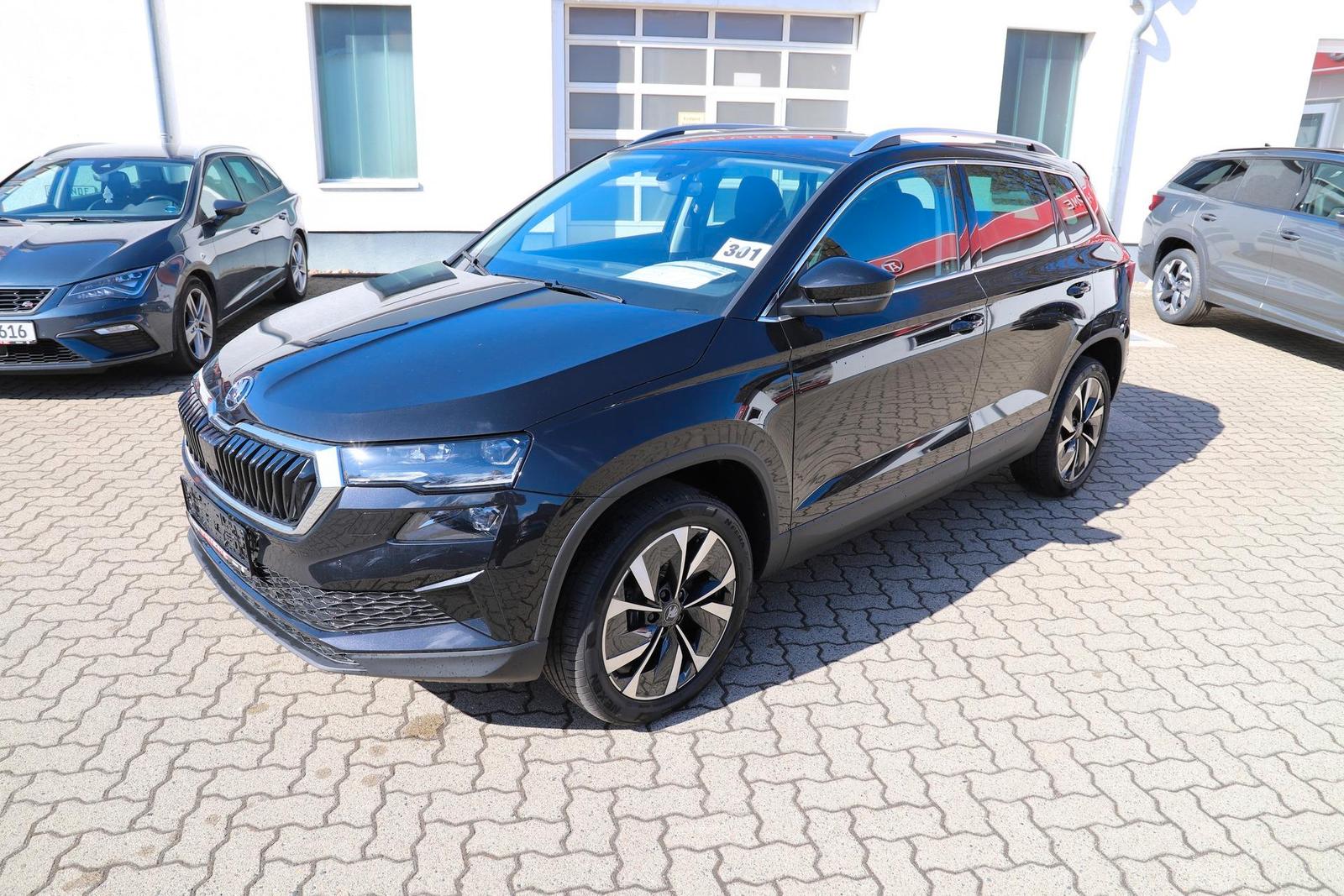 Skoda Karoq 130 Premium 150PS TSI DSG - Matrix/Navi...
