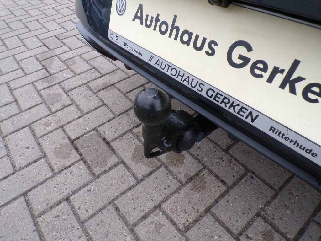 Fahrzeugabbildung SEAT Leon Sportstourer 2.0 TDI DSG Basis