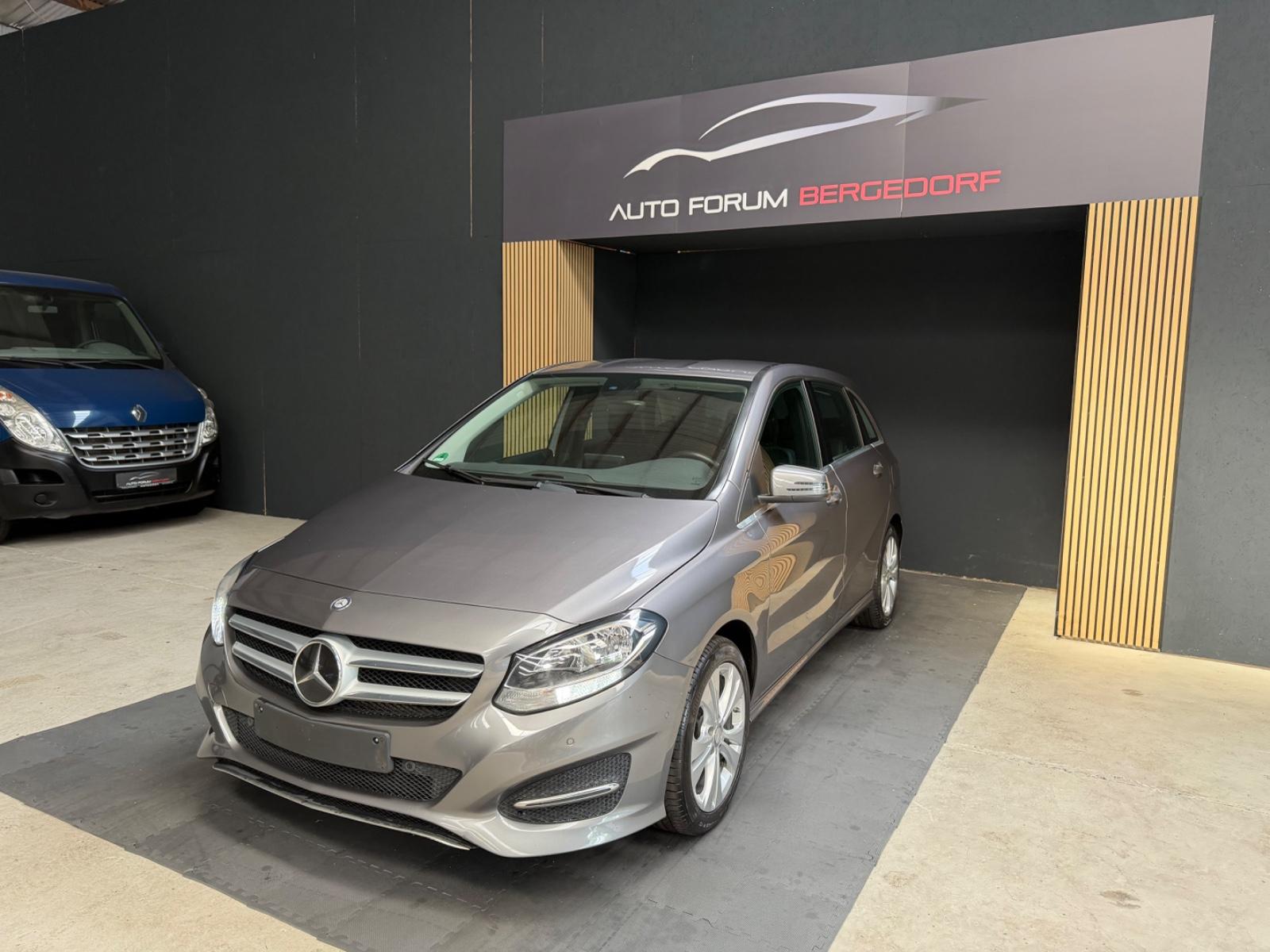 Mercedes-Benz B 180