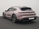 Porsche Taycan 4S Cross Turismo - rote Porsche Taycan