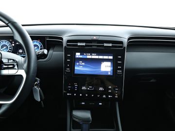 Hyundai TUCSON - 11